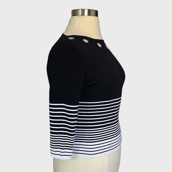 Finity Grommet Contrast Monochrome Stripe Top - XL - Picture 2 of 6